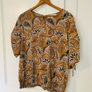 Womens Michael Kors gold and black paisley blouse